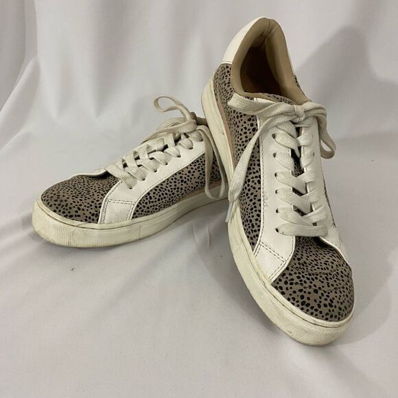 Universal Thread Lace Up Animal Print Sneakers - Picture 1 of 7